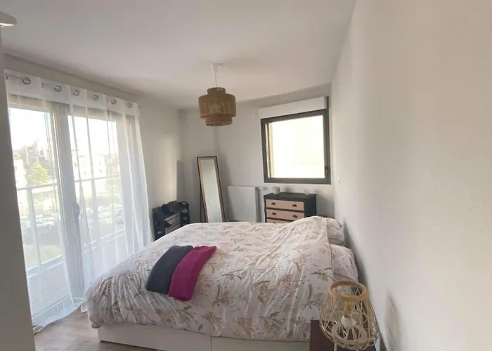 Апартаменты Cosy Avec Parking Бордо