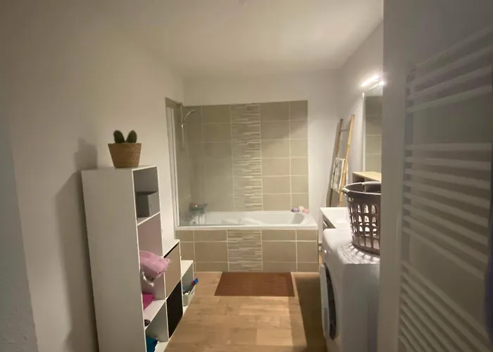 Cosy Avec Parking * Bordeaux